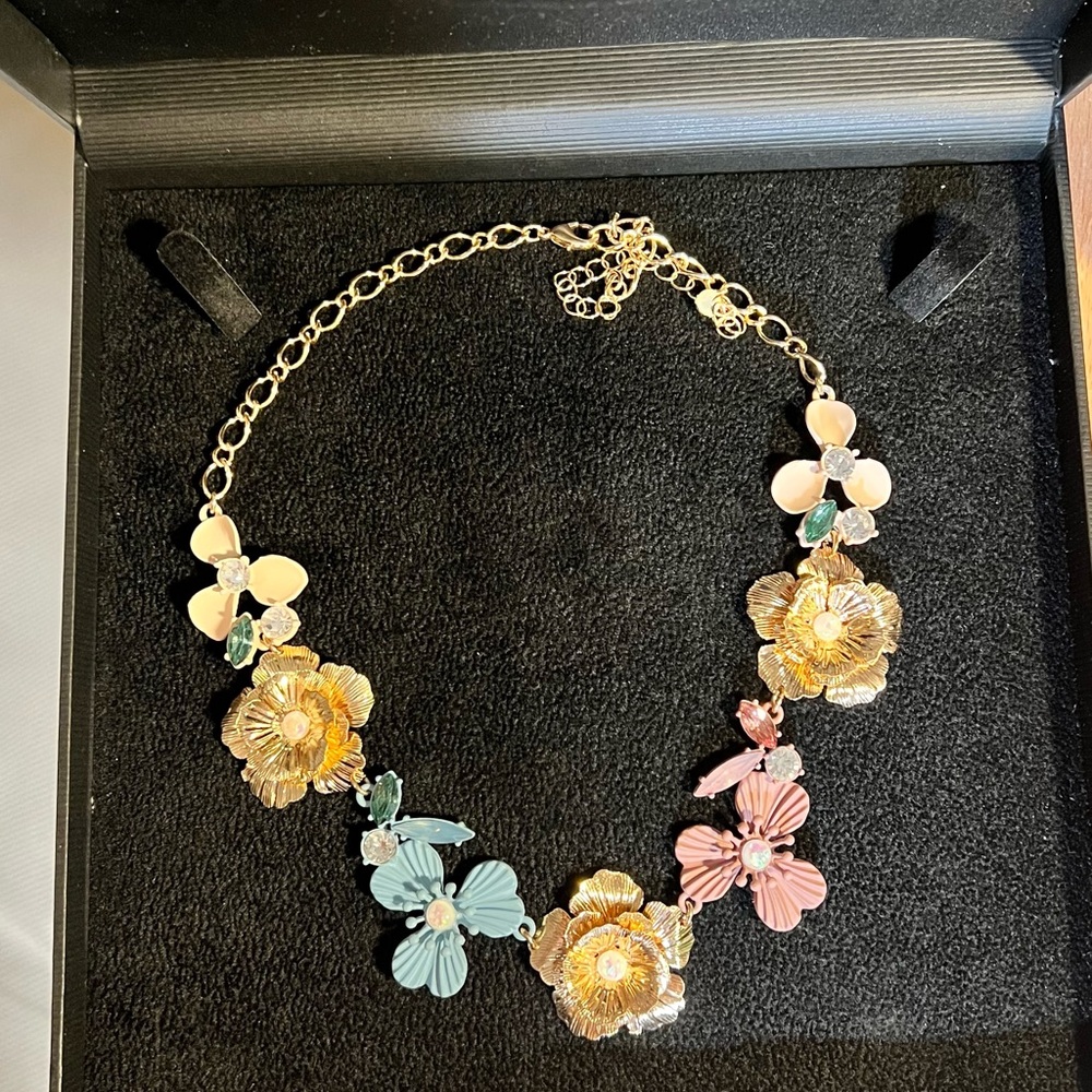 Floral Multicolor Necklace/Choker